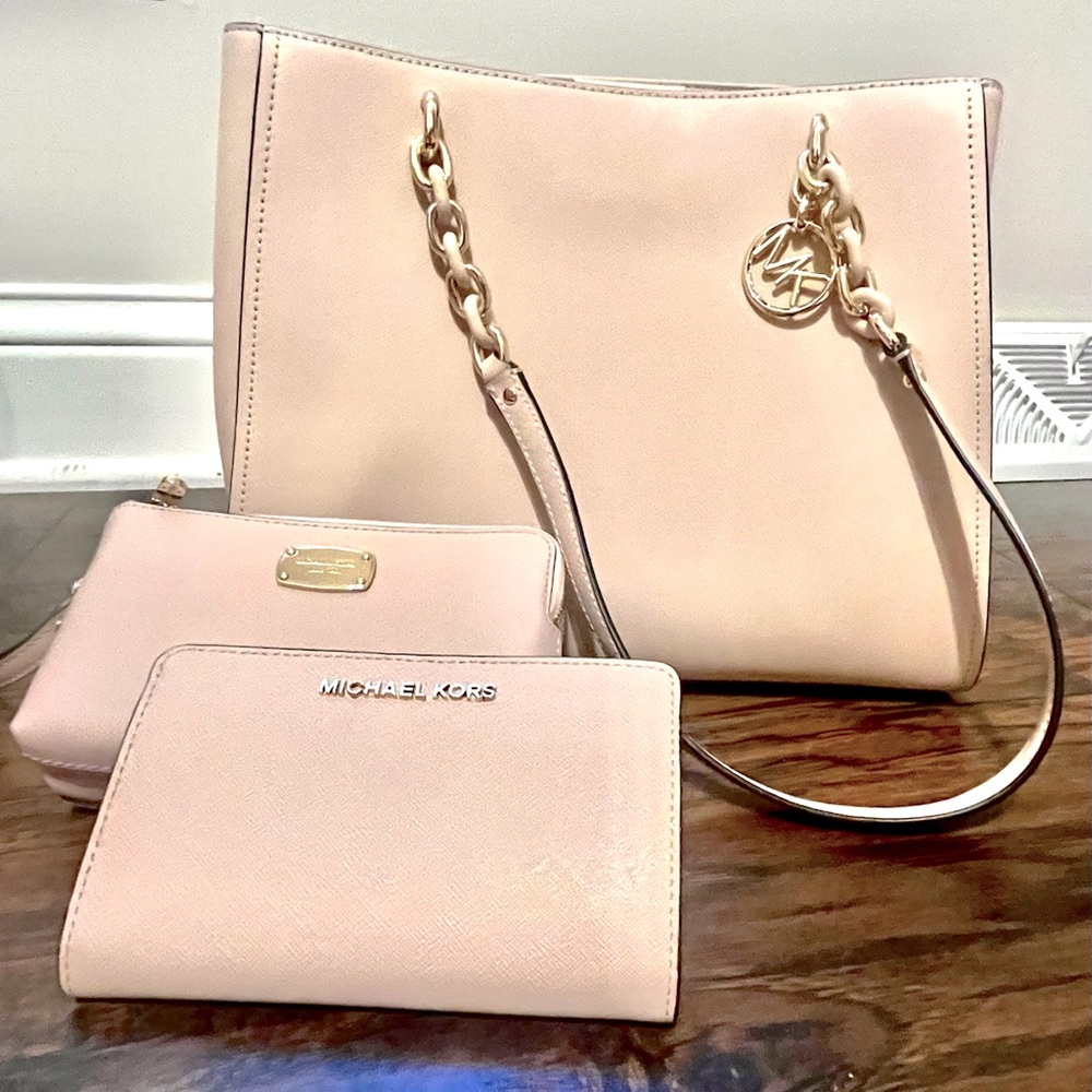 Michael Kors handbag, wallet and wristlet bundle